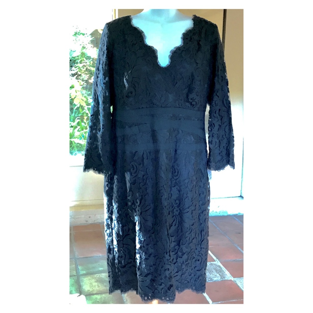 Tadashi Shoji navy lace cocktail dress